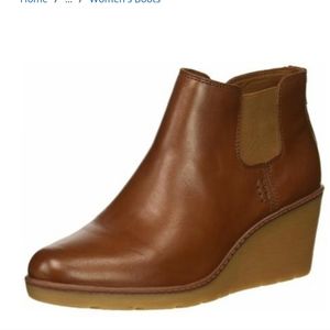 Clarks Hazen Flora Bootie